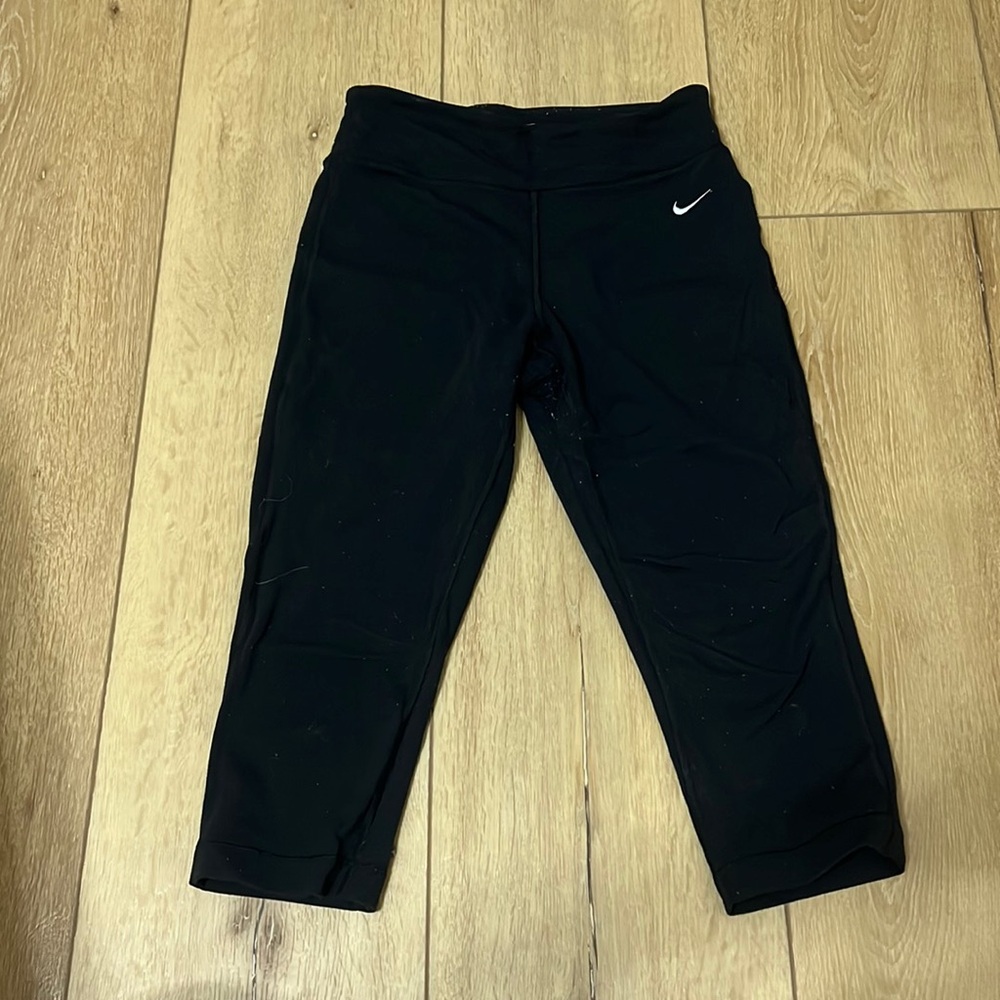Nike Dri-Fit Capri Leggings - Size Small Petite